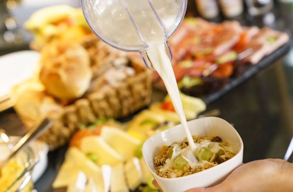 Gedeckter Frühstückstisch im Landhotel Henkenhof
